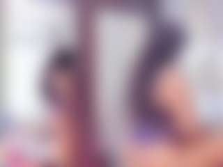 Laura Saenz's Live Sex Cam Show