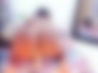 Laura Saenz's Live Sex Cam Show