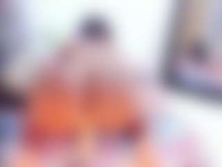 Laura Saenz's Live Sex Cam Show
