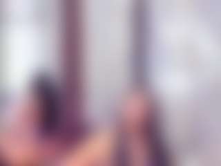 Live cam show with Laura Saenz - Twerk on Camsoda