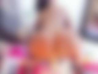Laura Saenz's Live Sex Cam Show