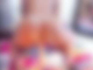 Laura Saenz's Live Sex Cam Show