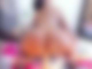 Laura Saenz's Live Sex Cam Show