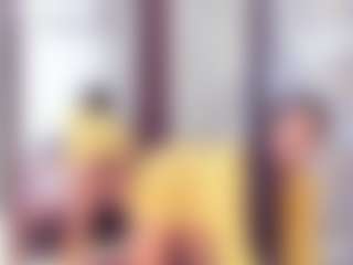 Laura Saenz's Live Sex Cam Show