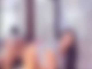 Laura Saenz's Live Sex Cam Show