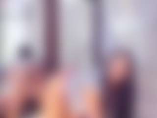 Laura Saenz's Live Sex Cam Show
