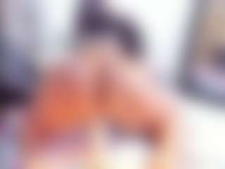 Laura Saenz's Live Sex Cam Show