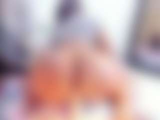 Laura Saenz's Live Sex Cam Show