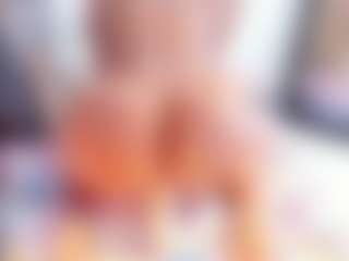 Laura Saenz's Live Sex Cam Show