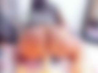 Laura Saenz's Live Sex Cam Show