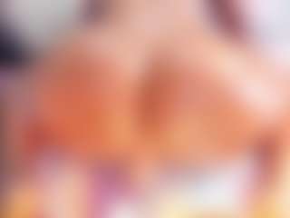 Laura Saenz's Live Sex Cam Show