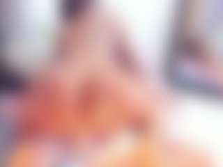 Laura Saenz's Live Sex Cam Show