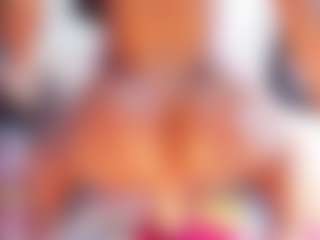 Live cam show with Laura Saenz - Ebony Big Tits on Taboo Cams XXX