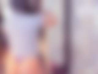 Live cam show with Laura Saenz - Shaved on justonemore.cc