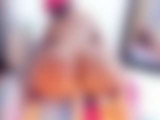 Laura Saenz's Live Sex Cam Show