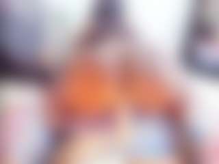 Laura Saenz's Live Sex Cam Show