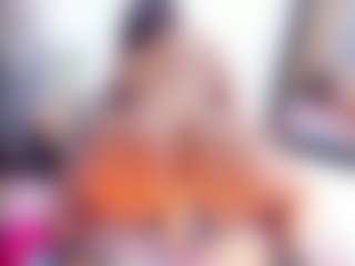 Laura Saenz's Live Sex Cam Show