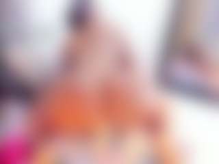 Live cam show with Laura Saenz - Ebony on xxxlivecams.org | colombia