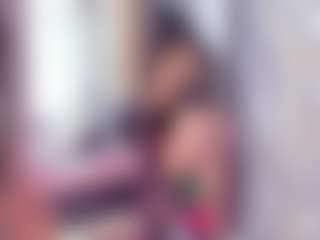 Laura Saenz's Live Sex Cam Show