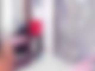 Laura Saenz's Live Sex Cam Show