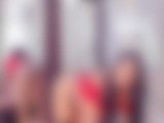 Live cam show with Laura Saenz - Twerk on Strip Flash - Live Sex Shows