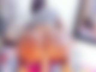 Live cam show with Laura Saenz - Twerk on Camsoda