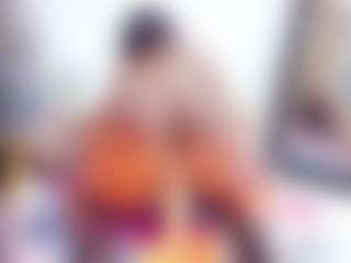 Laura Saenz's Live Sex Cam Show