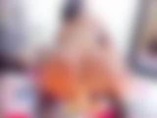 Laura Saenz's Live Sex Cam Show