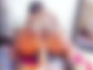 Laura Saenz's Live Sex Cam Show