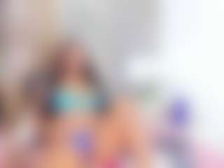 Laura Saenz's Live Sex Cam Show