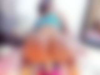 Laura Saenz's Live Sex Cam Show