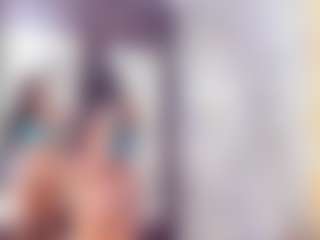 Live cam show with Laura Saenz - Ass Bouncing on Camsoda