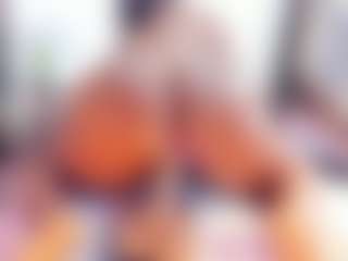 Laura Saenz's Live Sex Cam Show