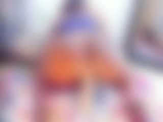 Laura Saenz's Live Sex Cam Show
