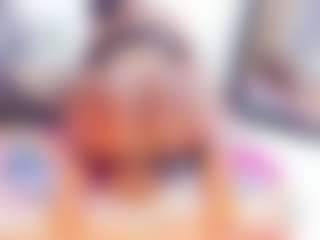 Laura Saenz's Live Sex Cam Show