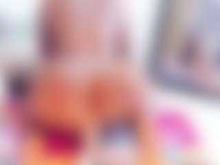 Laura Saenz's Live Sex Cam Show