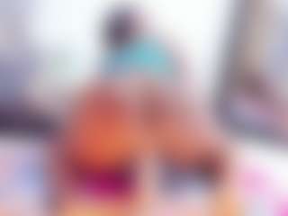 Laura Saenz's Live Sex Cam Show
