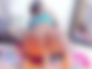 Laura Saenz's Live Sex Cam Show