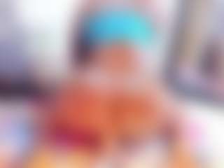 Laura Saenz's Live Sex Cam Show