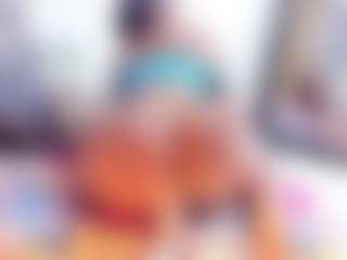 Laura Saenz's Live Sex Cam Show