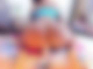 Laura Saenz's Live Sex Cam Show