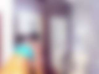 Laura Saenz's Live Sex Cam Show