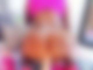 Laura Saenz's Live Sex Cam Show
