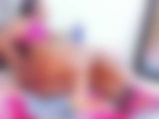 Laura Saenz's Live Sex Cam Show
