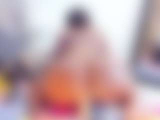 Laura Saenz's Live Sex Cam Show
