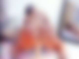 Laura Saenz's Live Sex Cam Show