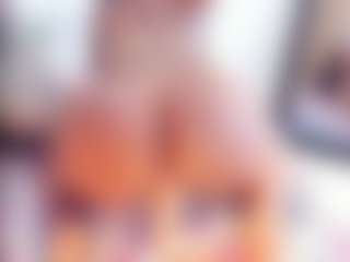 Laura Saenz's Live Sex Cam Show