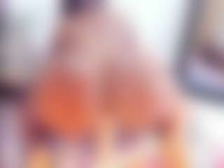 Laura Saenz's Live Sex Cam Show