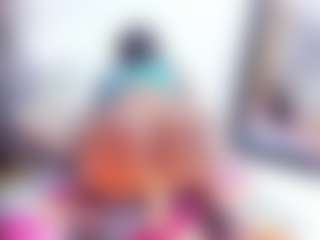 Laura Saenz's Live Sex Cam Show