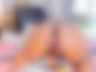 Live cam show with Laura Saenz - Fingers on slutload